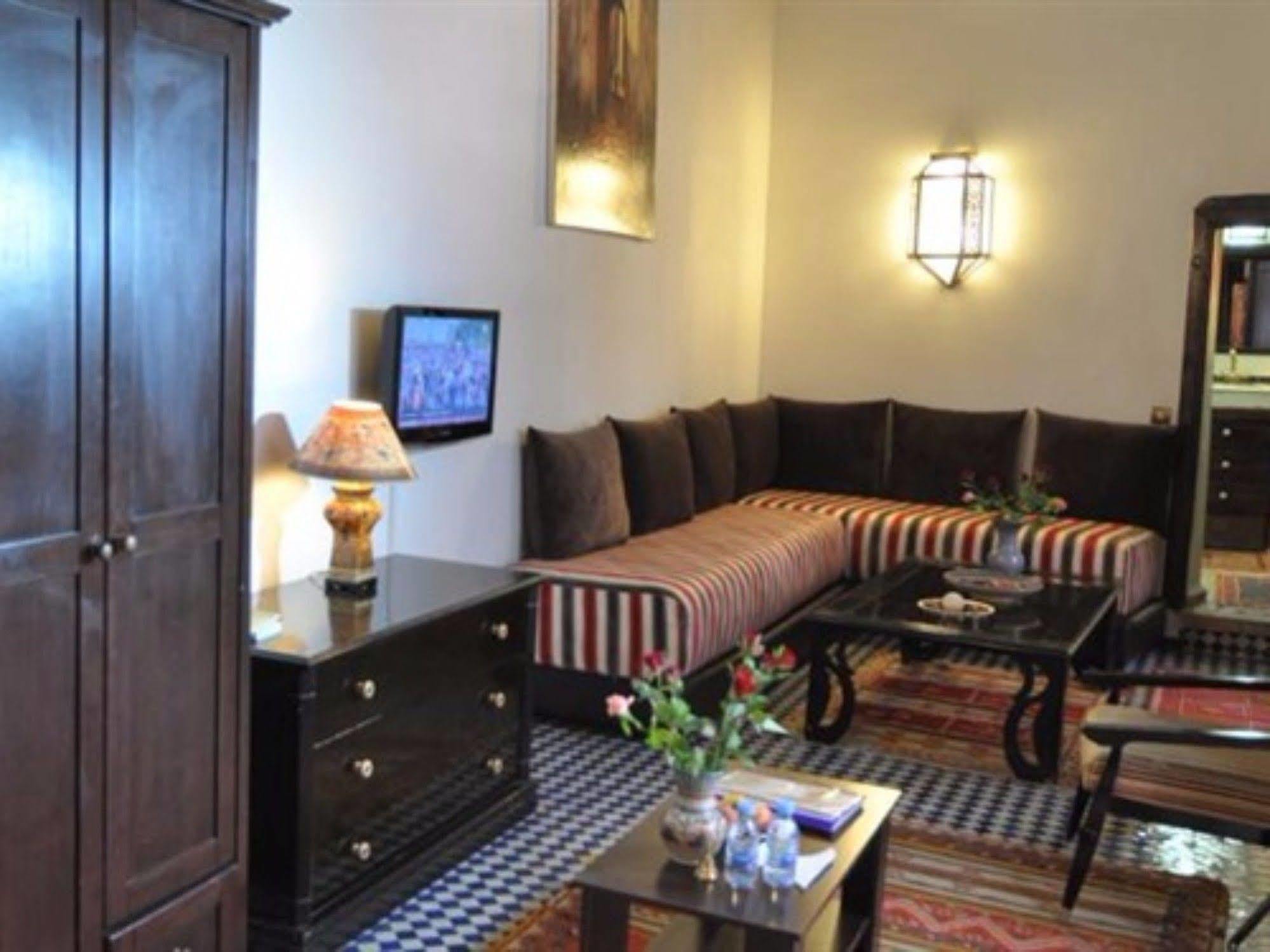 Riad Adarissa Fez Exterior foto